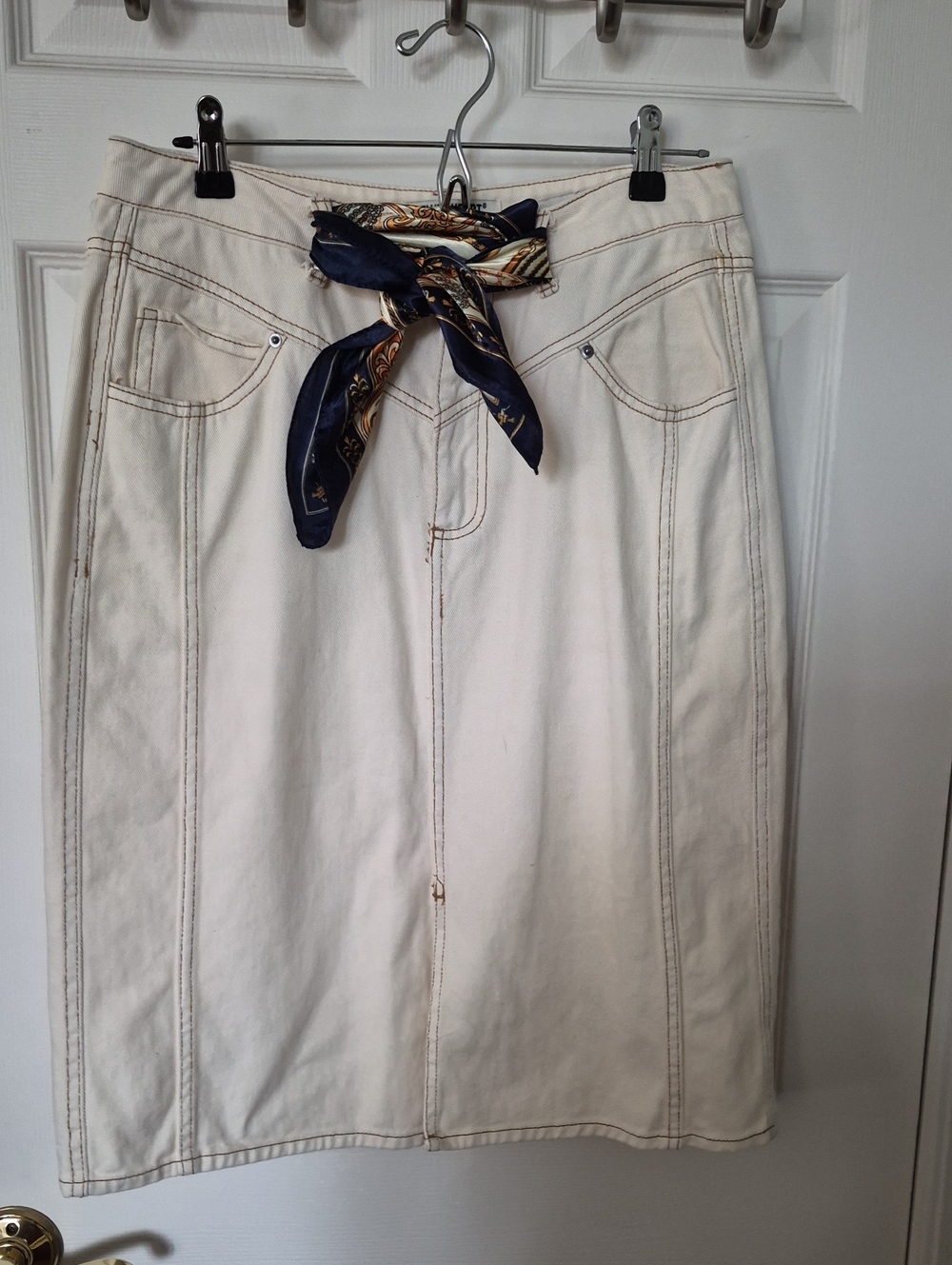 Velvet Heart Tessia Off-White Denim Skirt 29 Front Slit